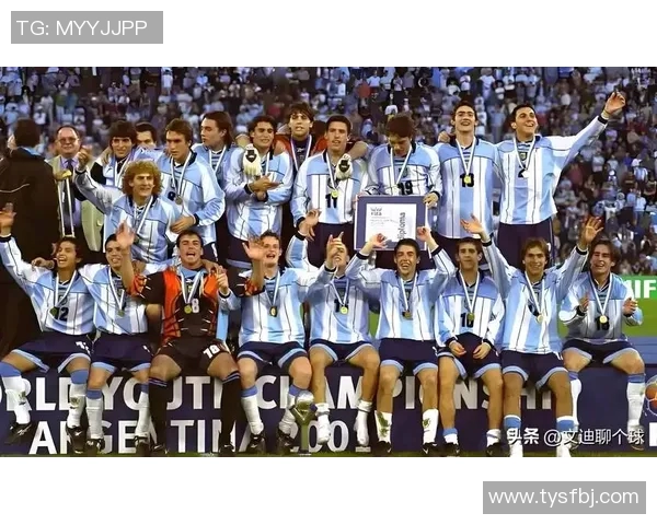 球星风格足球：打造个性化技艺与团队协作的完美结合