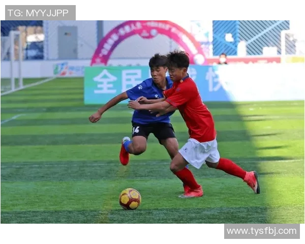 薛姓足球明星拼搏历程展现绿茵赛场激情与不懈追梦精神 薛姓足球明星拼搏历程展现绿茵赛场激情与不懈追梦精神